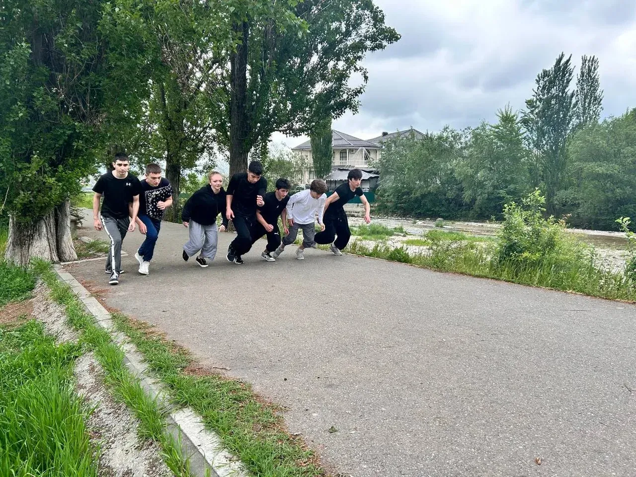Студенты КБАДК приняли активное участие в спортивном мероприятии, посвящённом Дню Победы!